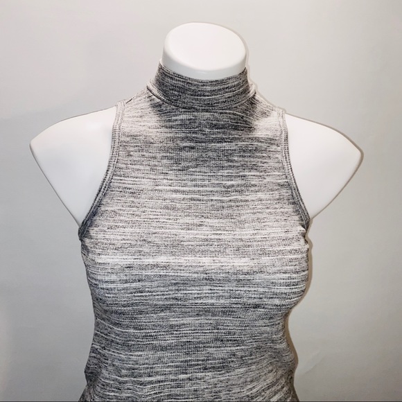 Bleuh Ceil ribbed high neck sleeveless tank top - Picture 4 of 8